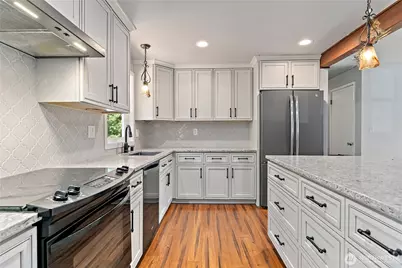 18228 42nd Place W, Lynnwood, WA 98037 - Photo 7