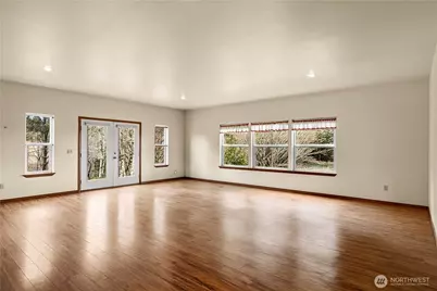 10404 210th Lane SW, Rochester, WA 98579 - Photo 33