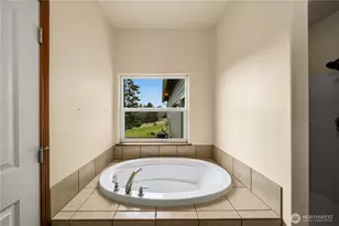 10404 210th Ln SW, Rochester, WA 98579 - Photo 29