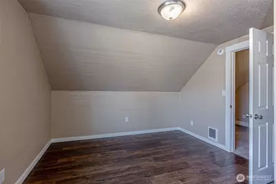 913 E McKinley Road, Tacoma, WA 98404 - Photo 19