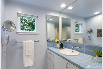 3813 NE 70th Street, Seattle, WA 98115 - Photo 19