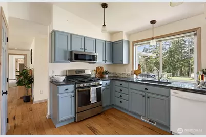 5295 Bounty Loop, Freeland, WA 98249 - Photo 9