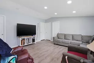 28602 75th Ave S, Roy, WA 98580 - Photo 5