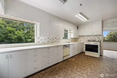 5498 Hyada Boulevard NE, Tacoma, WA 98422 - Photo 29