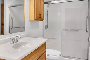 18425 NE 95th St, Redmond, WA 98052 - Photo 19