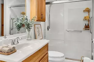 18425 NE 95th St, Redmond, WA 98052 - Photo 19