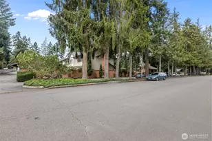 1717 150th Ave SE, Bellevue, WA 98007 - Photo 23