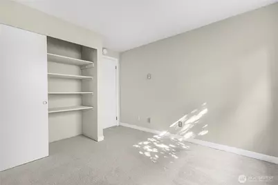 1301 S Puget Drive #A16, Renton, WA 98055 - Photo 23