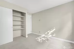 1301 S Puget Dr, Renton, WA 98055 - Photo 23