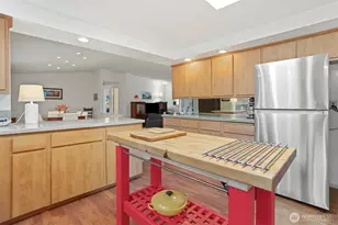 922 240th Pl SW, Bothell, WA 98021 - Photo 5