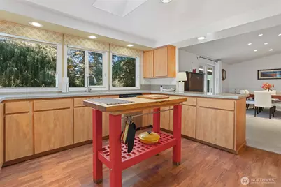 922 240th Place SW, Bothell, WA 98021 - Photo 3