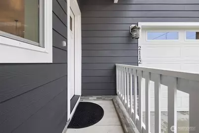 2112 SW 103rd Place, Seattle, WA 98146 - Photo 3