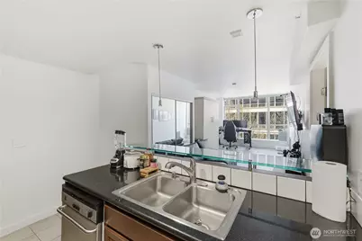 2929 1st Avenue #201, Seattle, WA 98121 - Photo 13