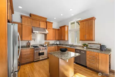 29925 159th Lane SE, Kent, WA 98042 - Photo 13