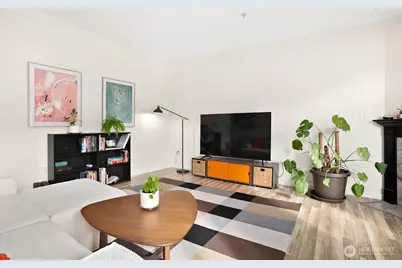 2117 N 107th Street #402, Seattle, WA 98133 - Photo 3