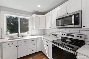 204 St Helens Way, Winlock, WA 98596 - Photo 9