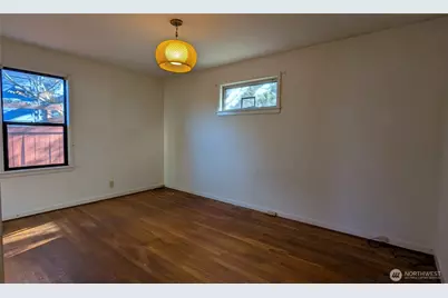 3631 32nd Avenue W, Seattle, WA 98199 - Photo 7