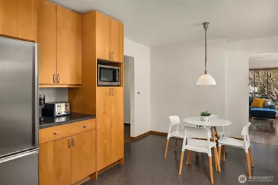 1821 N 47th Street, Seattle, WA 98103 - Photo 5