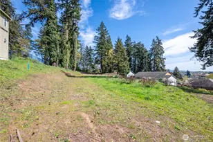 2326 W Castleman St, Longview, WA 98632 - Photo 1