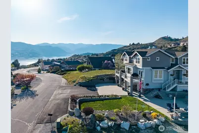200 Crescent Street, Chelan, WA 98816 - Photo 1