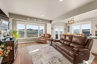 200 Crescent St, Chelan, WA 98816 - Photo 9