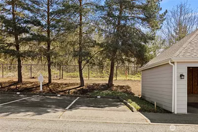3941 226th Place SE #209, Issaquah, WA 98029 - Photo 33