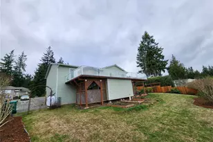 2919 Viewmont Pl, Camano Island, WA 98282 - Photo 37