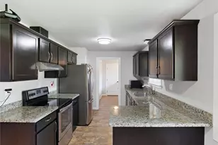 2802 S 304th St, Federal Way, WA 98003 - Photo 9