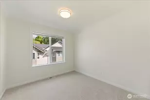 12722 35th Ave House D NE, Seattle, WA 98125 - Photo 25