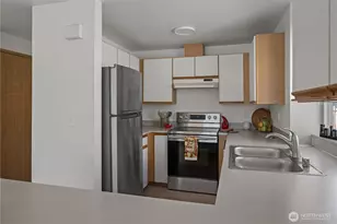 537 NE Ellis Way, Oak Harbor, WA 98277 - Photo 5