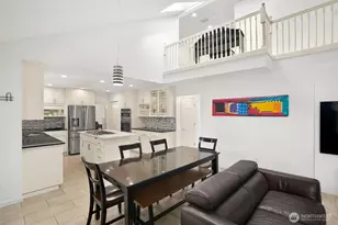 18451 NW Village Park Dr, Issaquah, WA 98027 - Photo 9