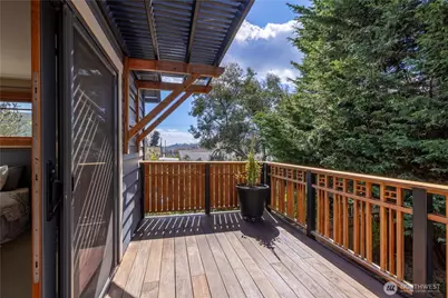 6511 26th Avenue NW, Seattle, WA 98117 - Photo 17