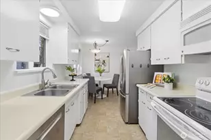 17219 Midvale Ave N, Shoreline, WA 98133 - Photo 9