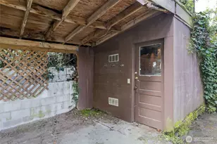 11653 Glendale Way S, Seattle, WA 98168 - Photo 33