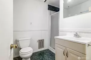 11653 Glendale Way S, Seattle, WA 98168 - Photo 21