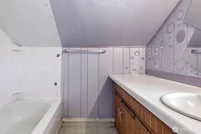 11653 Glendale Way S, Seattle, WA 98168 - Photo 23