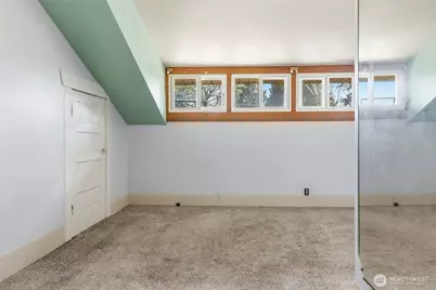11653 Glendale Way S, Seattle, WA 98168 - Photo 27