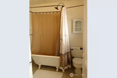 1921 44 Avenue SW, Seattle, WA 98116 - Photo 13