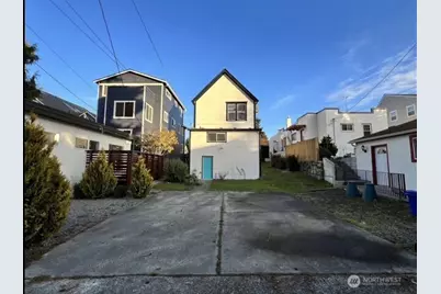 1921 44 Avenue SW, Seattle, WA 98116 - Photo 3