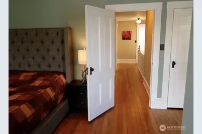 1921 44 Avenue SW, Seattle, WA 98116 - Photo 7