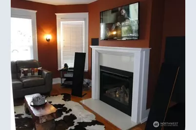 1921 44 Avenue SW, Seattle, WA 98116 - Photo 19