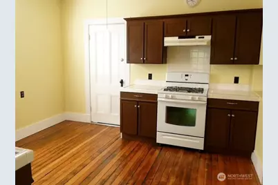 1921 44 Avenue SW, Seattle, WA 98116 - Photo 17