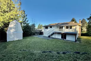 1305 Hollis St, Bremerton, WA 98310 - Photo 3