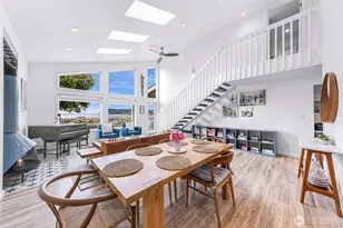 2402 Sunlight Beach Rd, Clinton, WA 98236 - Photo 5