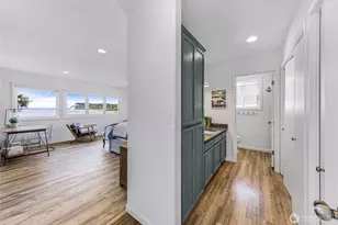 2402 Sunlight Beach Rd, Clinton, WA 98236 - Photo 15