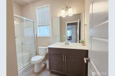 12911 Emerld Ridge Boulevard E, Puyallup, WA 98374 - Photo 9
