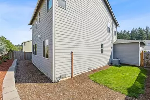 12911 Emerld Ridge Blvd E, Puyallup, WA 98374 - Photo 25