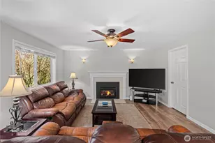 10510 200th Ave Ct E, Bonney Lake, WA 98391 - Photo 11