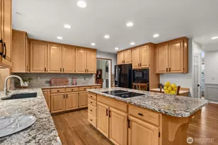 5920 228th Ave NE, Redmond, WA 98053 - Photo 11