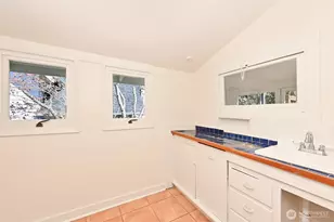 318 18th Ave E, Seattle, WA 98112 - Photo 19